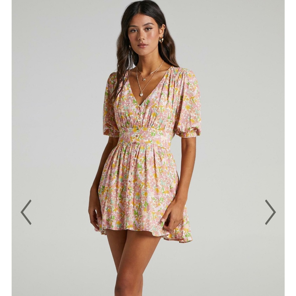 Floral puff sleeve button-front mini dress Showpo NWOT